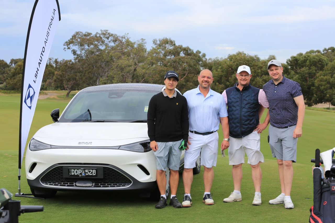 Melbourne tees off for the LSH Auto Australia Golf Cup - and for a good cause