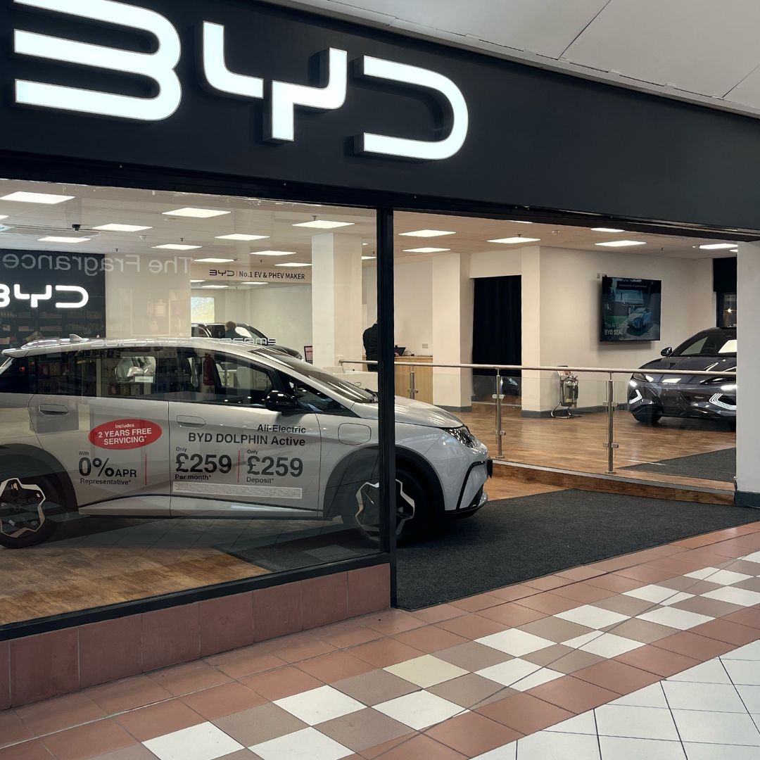 LSH Auto UK’s new BYD dealership officially opens in Bury with a showroom at Millgate Shopping Centre.